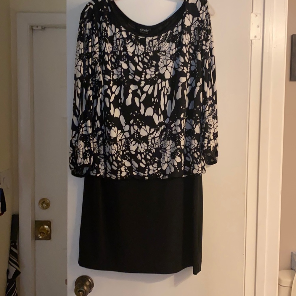 Size XL Nicole black and white dress. Open shoulder quarter sleeves